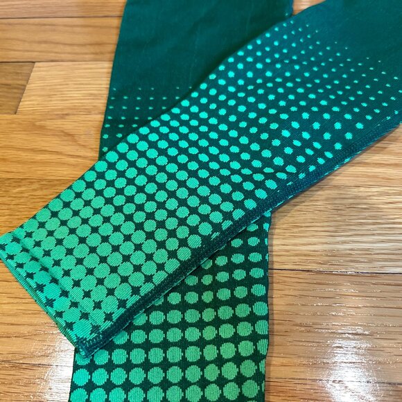 Fabletics High-Waisted Seamless Dot Legging Digital Ombre Size Sm-Med - Picture 8 of 9